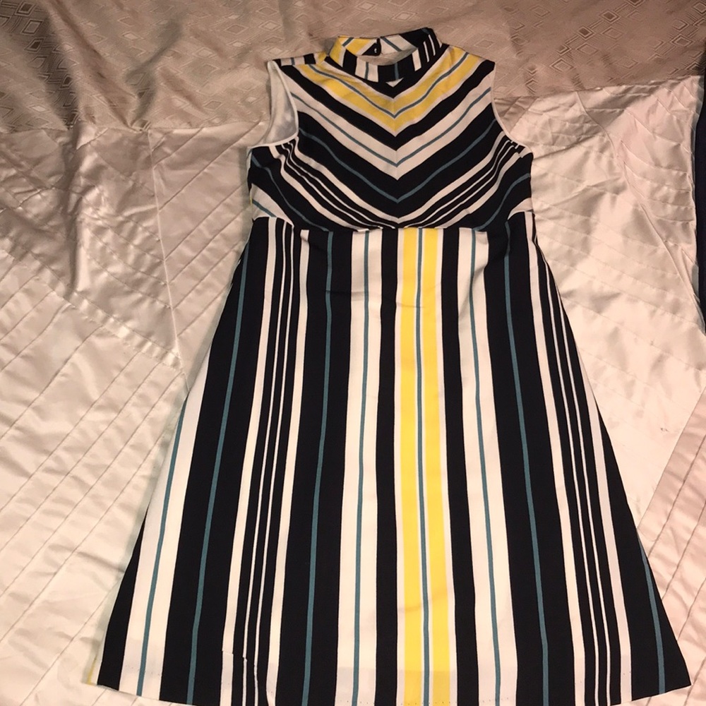 Classy navy and yellow dress